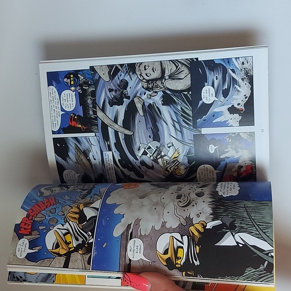 2 Lego books, GUC - Picture 5 of 5